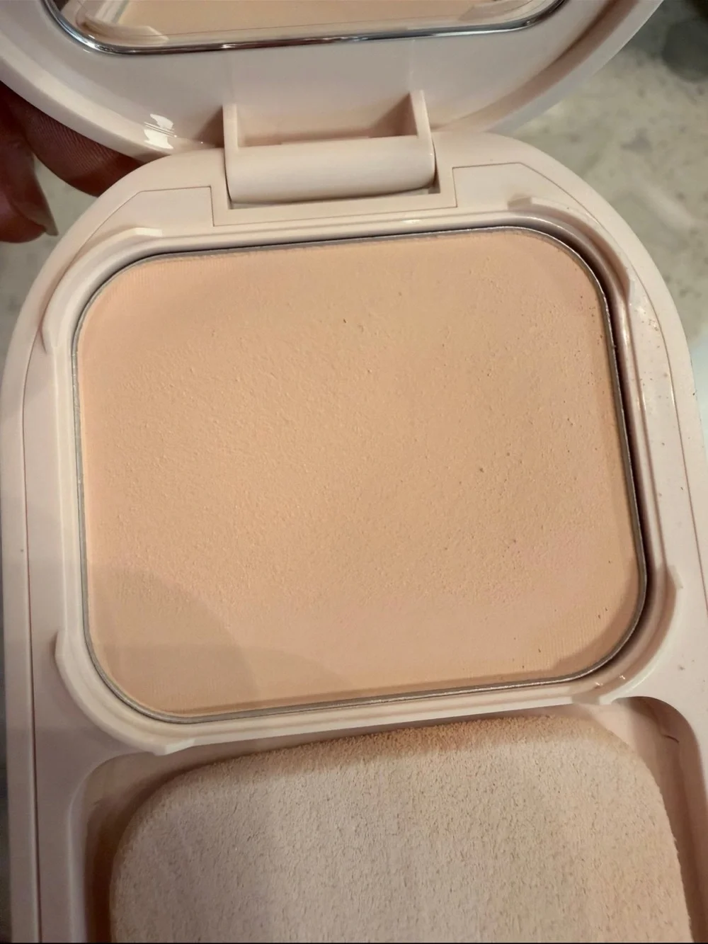 bareMinerals BAREPRO Matte Concealer - and Real flawless Matt powder foundation
